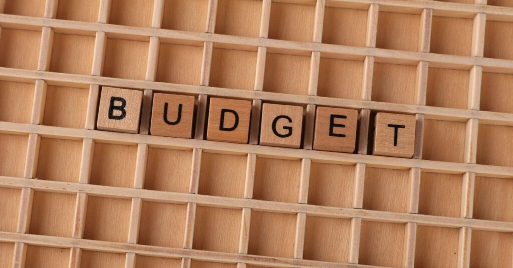 gérez facilement vos finances avec simple budget, une application intuitive pour suivre vos dépenses et économies au quotidien.