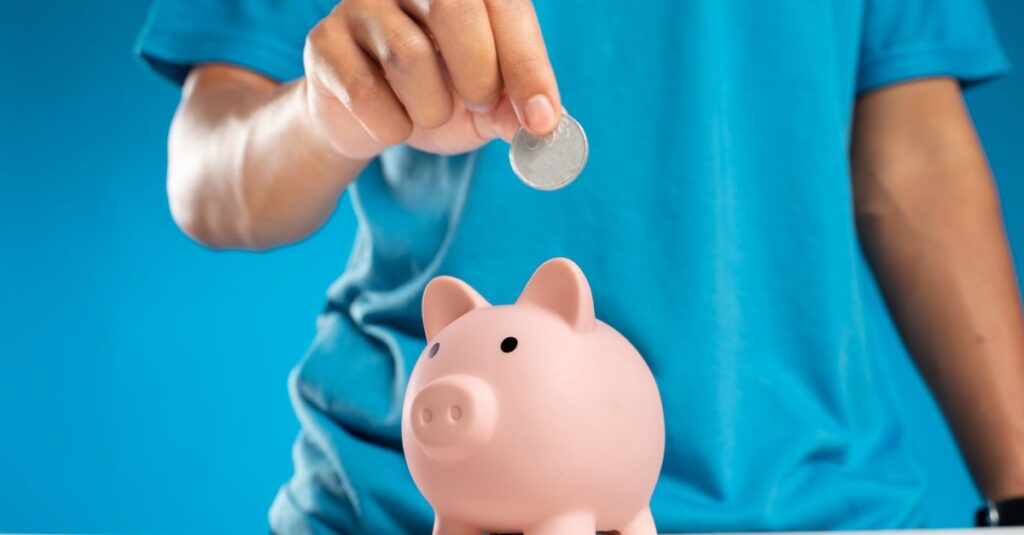 découvrez le mode de vie frugal : astuces et conseils pour économiser, réduire vos dépenses et vivre de manière simple et durable au quotidien.